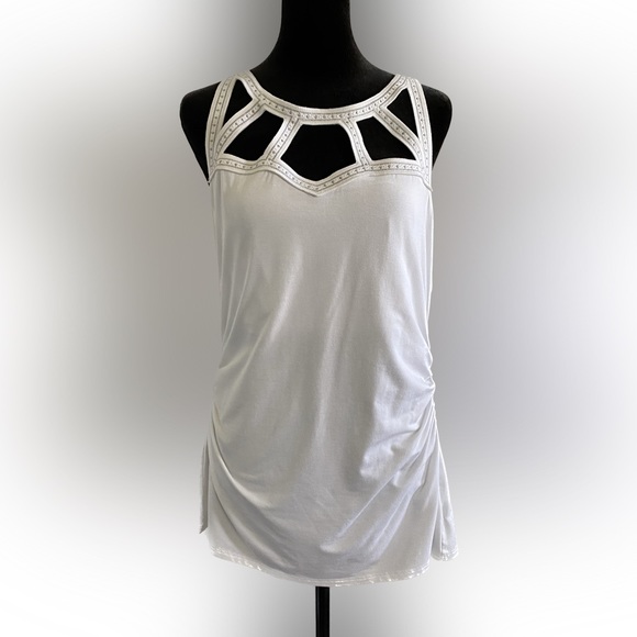 White House Black Market Tops - White House Black Market Sleeveless Blouse - Size Large- EUC